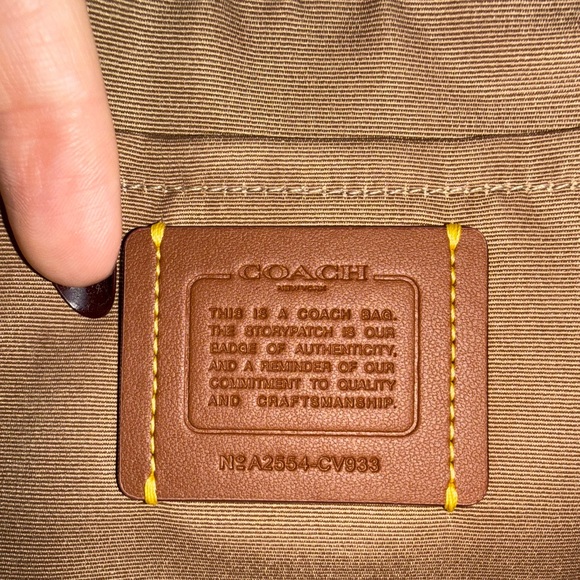 Coach Terri Shoulder Bag - Picture 6 of 6